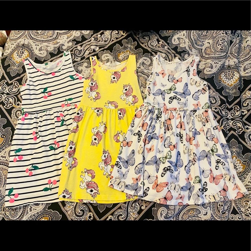 EUC!! Super trendy and stylish, 3 summer dresses☀️
